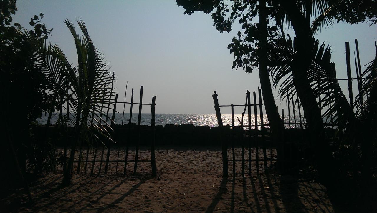 Colonels Beach Villa Alappuzha Ngoại thất bức ảnh