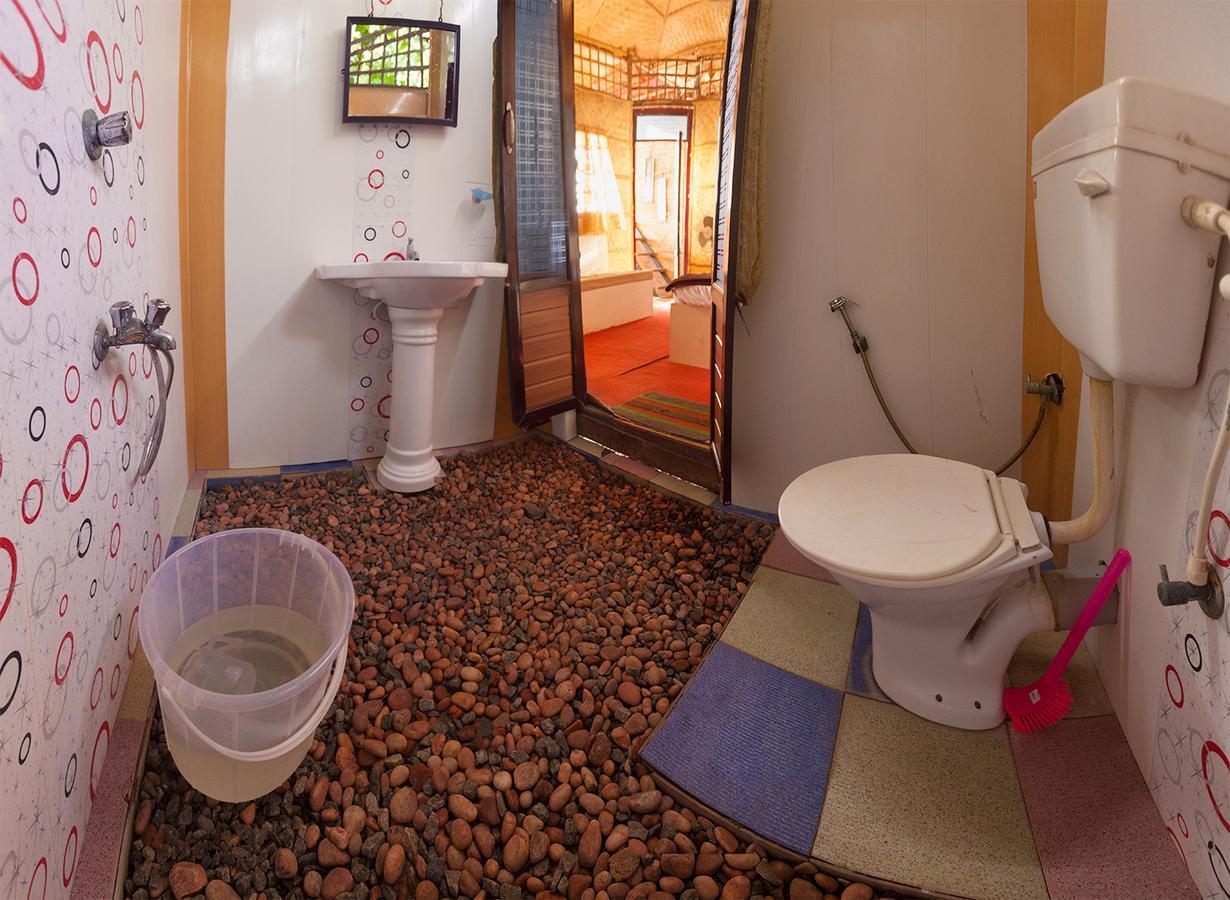 Colonels Beach Villa Alappuzha Ngoại thất bức ảnh